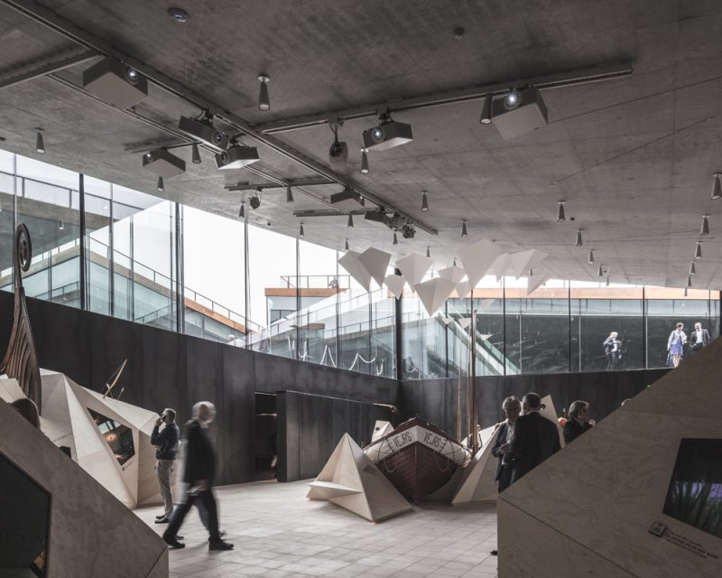 Tirpitz Museum, el “museo invisible” de BIG en Dinamarca. Foto: Rasmus Hjortshoj.