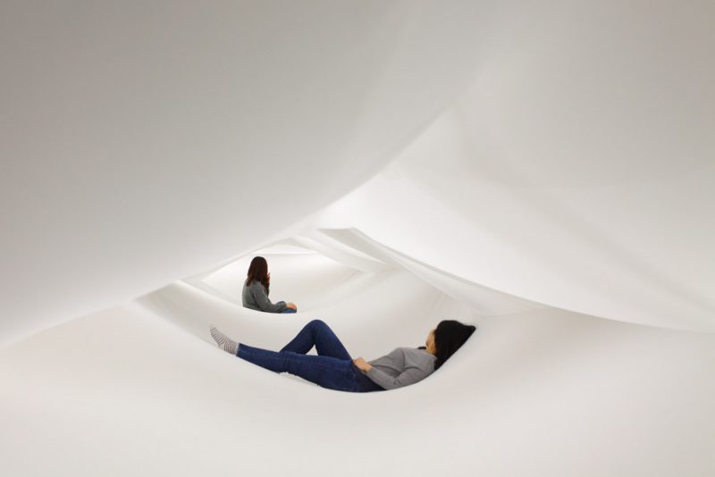 Void, la instalación envolvente de numen/for use en Seúl