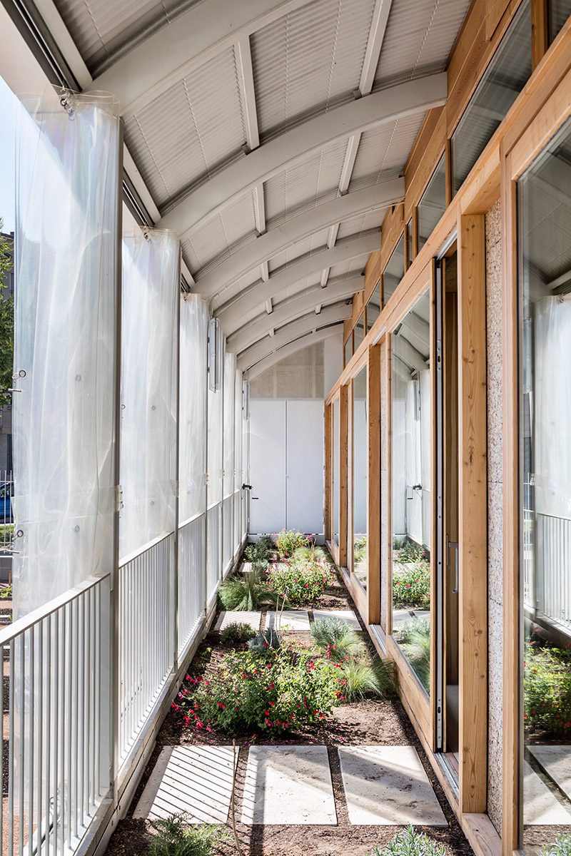 Centro Médico Psicopedagógico, el “edificio sano” de Comas-Pont Arquitectes