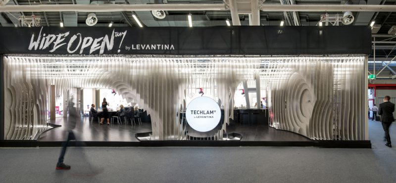 Rocamora diseña un espectacular stand para Techlam by Levantina en Cersaie.