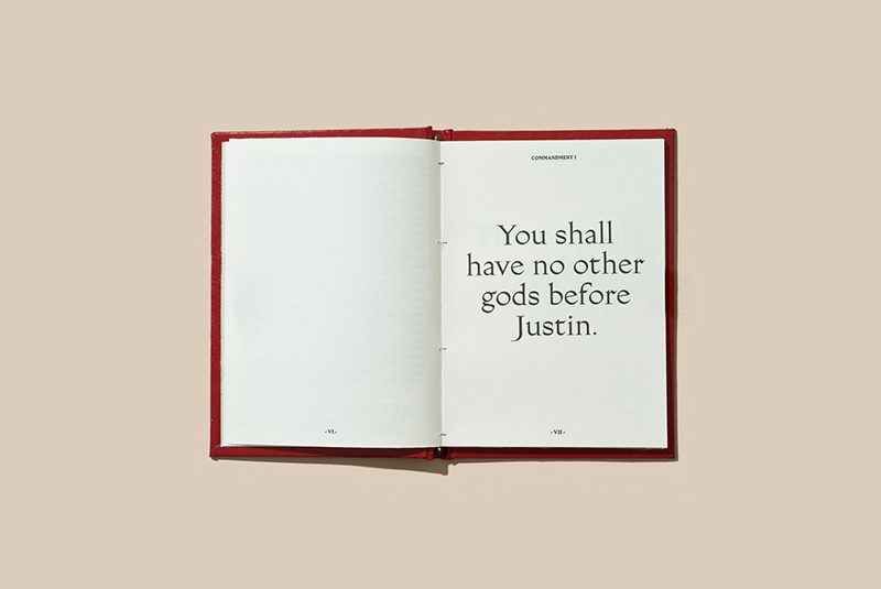 The Holy Bieber, la biblia para los fans de Justin Bieber