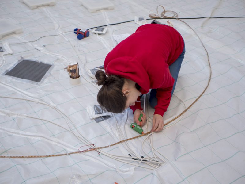 People are light. La instalación del IED Barcelona y Fluvia para el Llum BCN 2018.