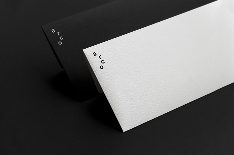 Do Ponto A ao Ponto O, autoidentidad gráfica de Estudio Arco