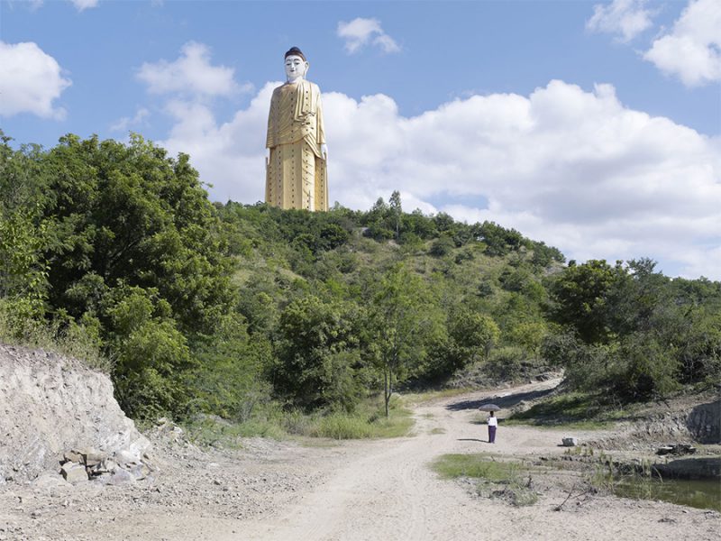 Colosses: Estatuas monumentales retratadas por Fabrice Fouillet 