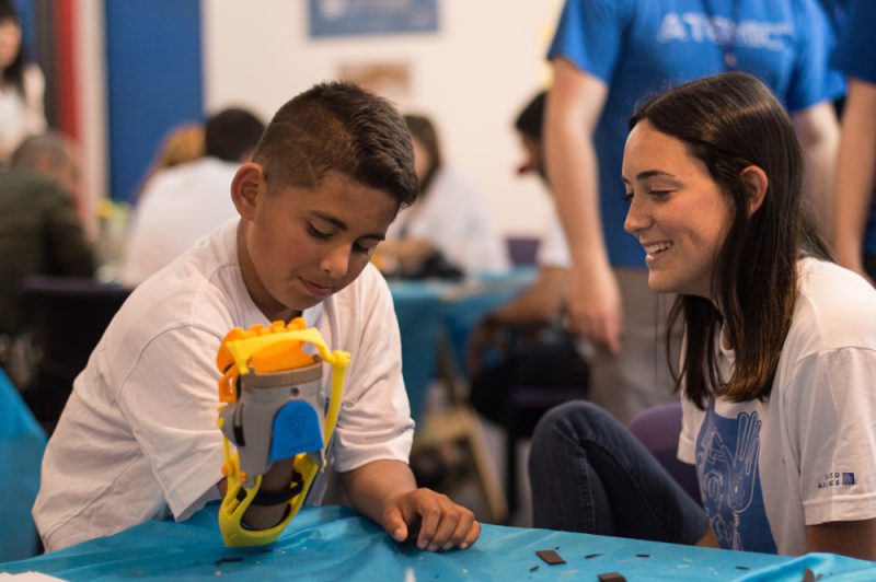 Limbs, el proyecto solidario de Atomic Lab