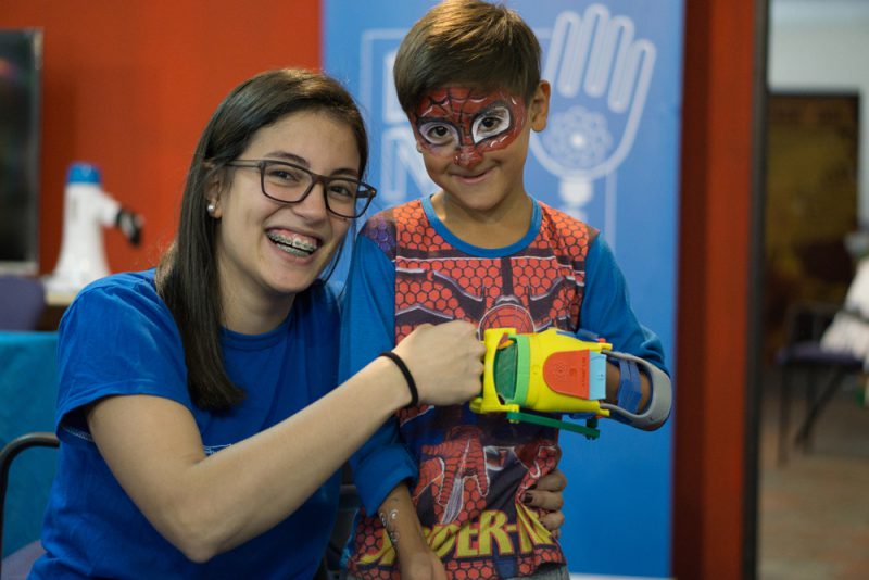 Limbs, el proyecto solidario de Atomic Lab