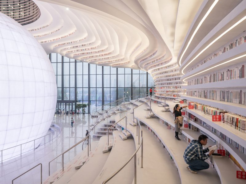 Tianjin Binhai Library, la biblioteca envolvente de MVRDV en China. © MVRDV