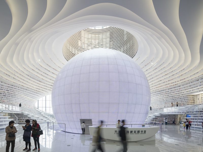 Tianjin Binhai Library, la biblioteca envolvente de MVRDV en China. © MVRDV