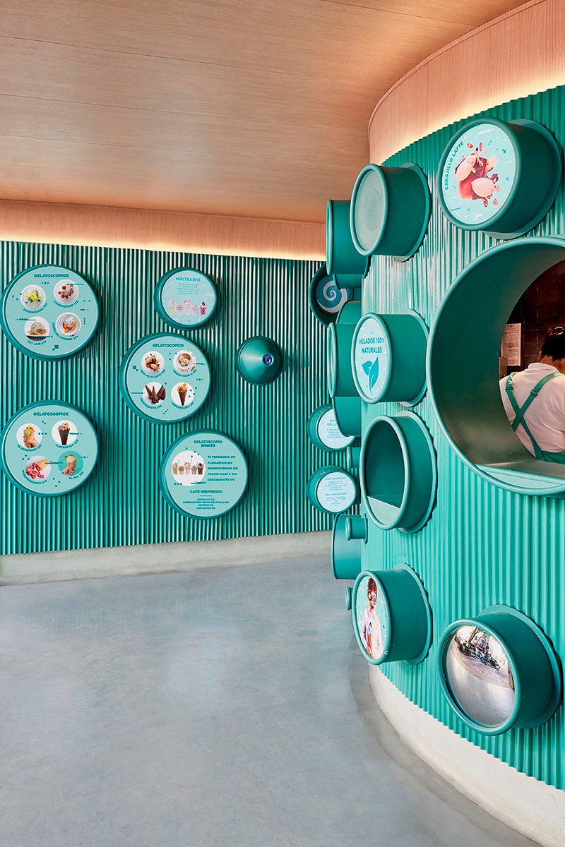 Gelatoscopio, la utópica heladería de Esrawe Studio