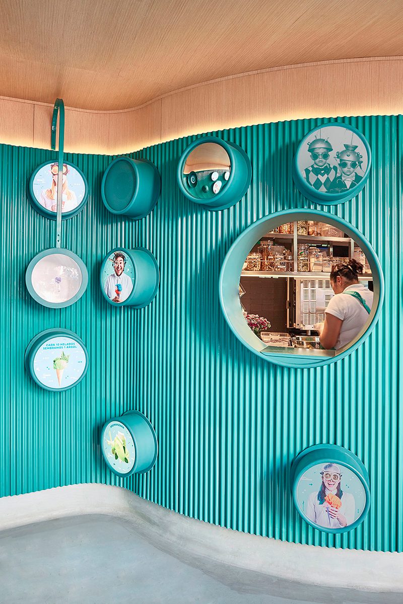Gelatoscopio, la utópica heladería de Esrawe Studio