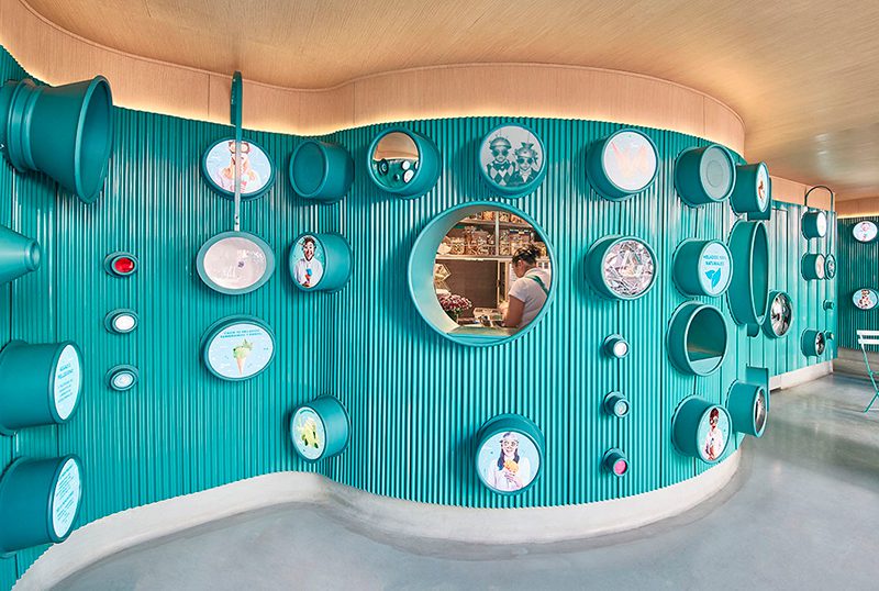 Gelatoscopio, la utópica heladería de Esrawe Studio