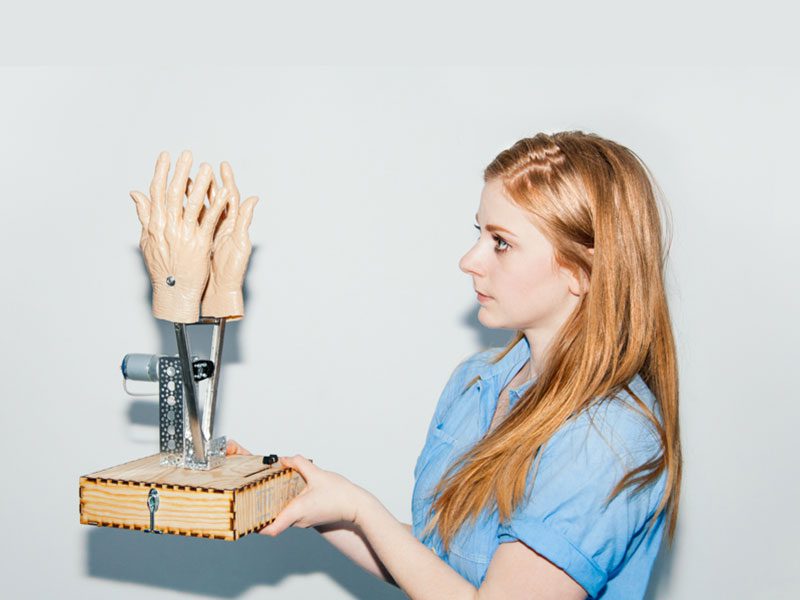 Simone Giertz, la reina de los robots. El triunfo del fracaso