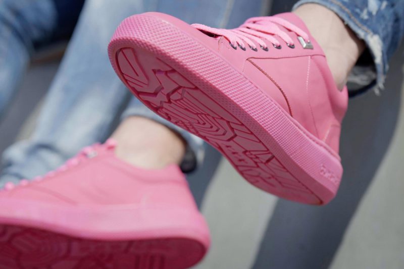 Gumshoe: Las sneakers con suela de chicle reciclado