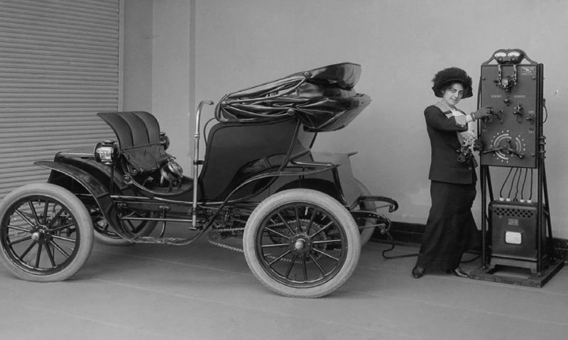 Historias del coche eléctrico: un viaje hacia la sostenibilidad