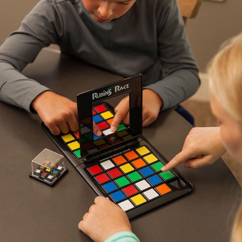 Rubik's Race, un rompecabezas de e ingenio |