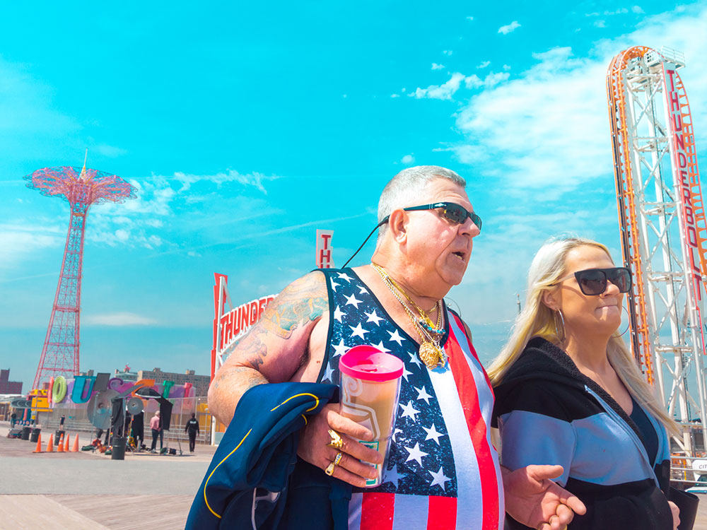 El azul de Coney Island tras el objetivo de Skander Khlif