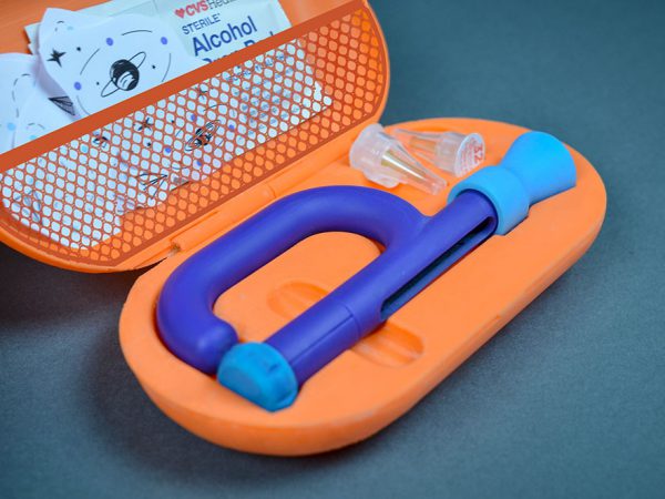 Thomy, el kit de insulina infantil de Renata Souza Luque