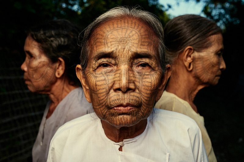 La fotografía tribal de Adam Kozioł. Tras un legado en extinción