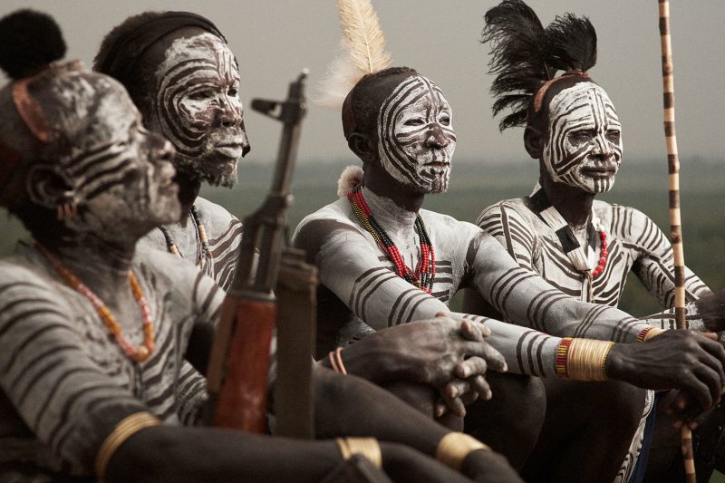 La fotografía tribal de Adam Kozioł. Tras un legado en extinción 