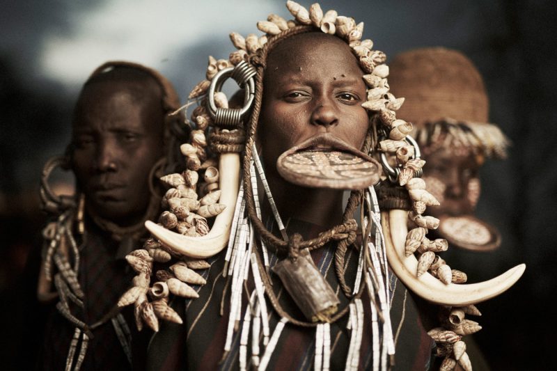 La fotografía tribal de Adam Kozioł. Tras un legado en extinción