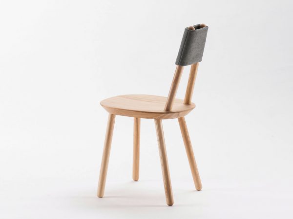 Naïve, la silla simple de Emko. Buen diseño lituano