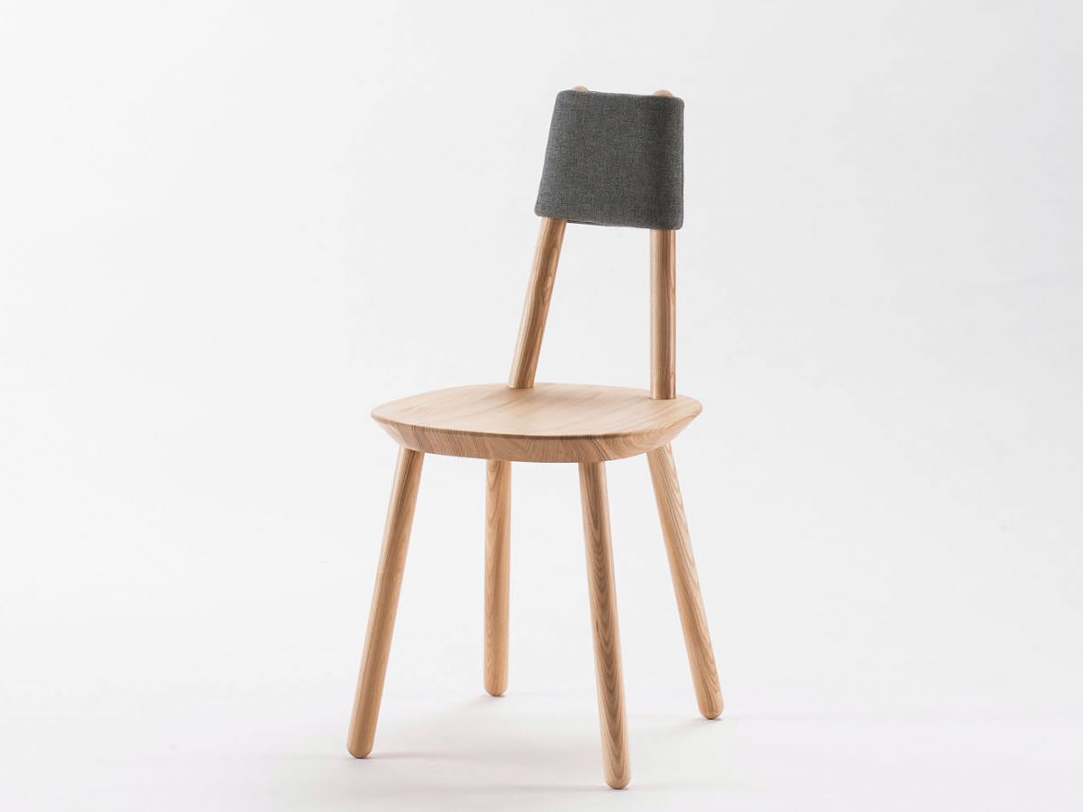 Naïve, la silla simple de Emko. Buen diseño lituano