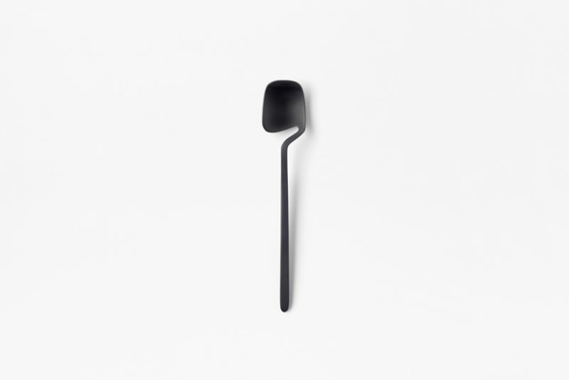 Skeleton, la cubertería minimalista de Nendo