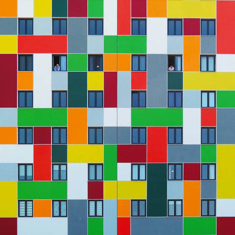 Yener Torun enseña otra cara de la arquitectura turca, en su serie fotográfica Façades