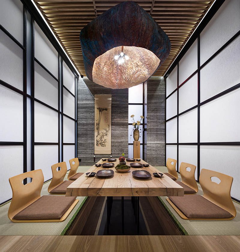 Fujiwara Yoshihiro. Homenaje a la cultura japonesa, en el restaurante diseñado por Sergey Makhno