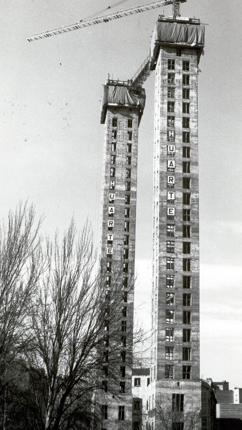 Torres Colón. 1969-2019. Muestra sobre la  primera obra de arquitectura suspendida en España