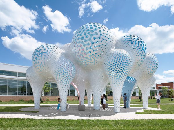 Pillars of Dreams, un pabellón en forma de nube de Marc Fornes/THEVERYMANY © Naaro