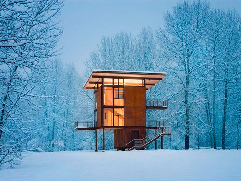 Delta Shelter, el refugio de montaña vertical y compacto de Tom Kundig