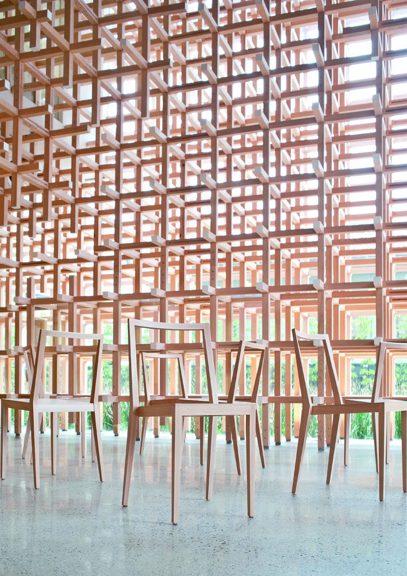 Kengo Kuma. Furniture that blends into the surroundings