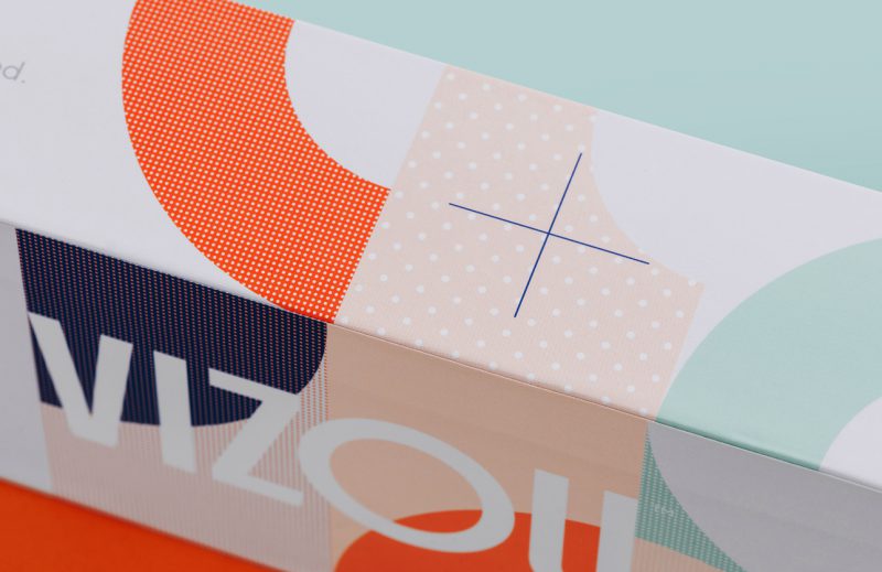 Studio Chapeaux y Axel Domke desarrollan la identidad de marca y el packaging de Vizou