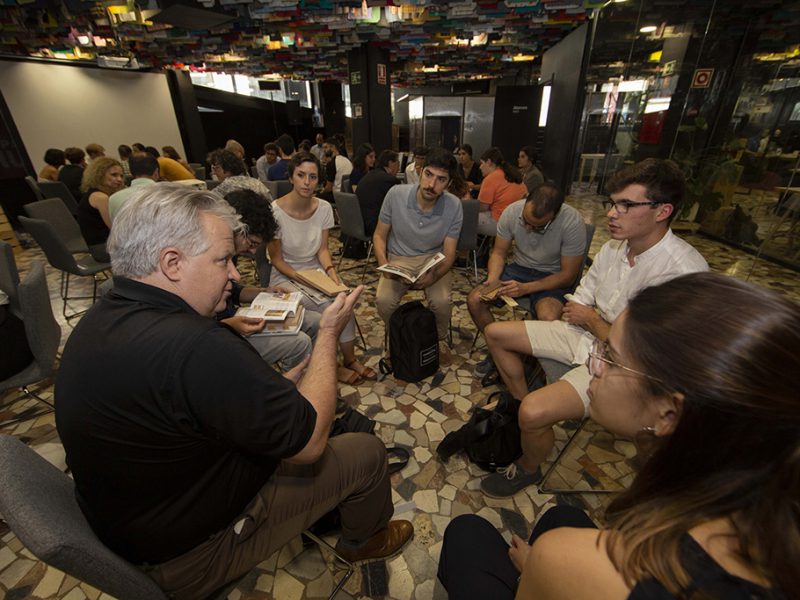 Llega la tercera fase de Toca Madera. Premiar el talento de los jóvenes diseñadores de España