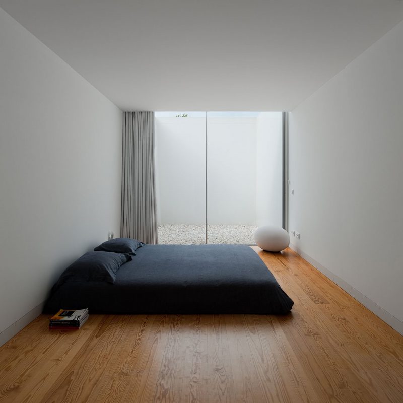 House In Leiria, de Aires Mateus. El diseño de una verdadera casa minimalista