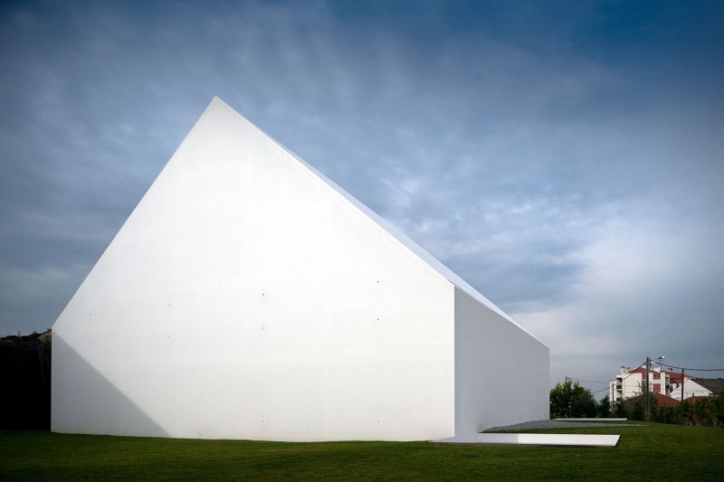 House In Leiria, de Aires Mateus. El diseño de una verdadera casa minimalista