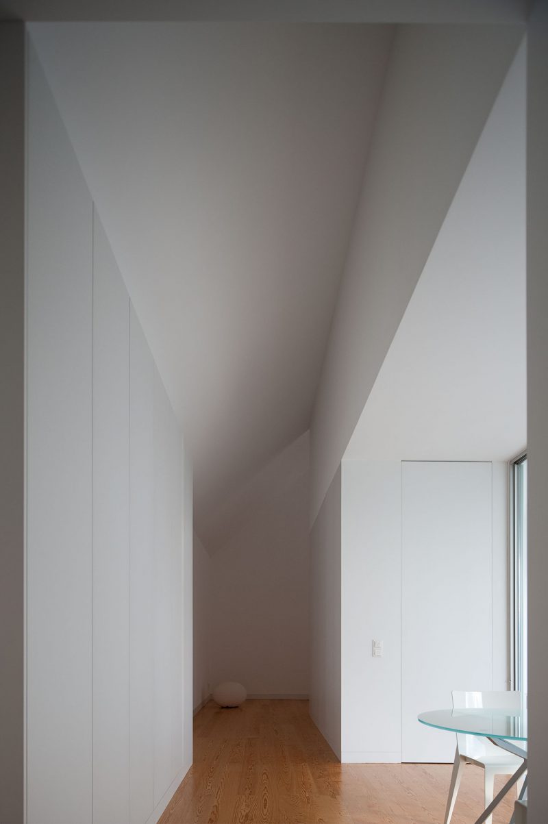 House In Leiria, de Aires Mateus. El diseño de una verdadera casa minimalista