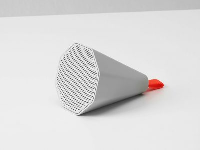 Cone, el altavoz minimalista de SF-SO. La acuciante necesidad de domesticar la tecnología