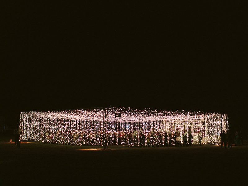 Emporia de Oro a la mejor iluminación de un espacio efímero: ¡Qué brille la noche!, de La Puta Suegra