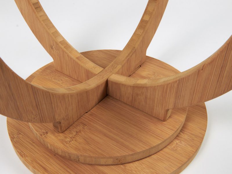 OO Stool, el taburete de bambú DIY de 56 hours. Buen diseño holandés