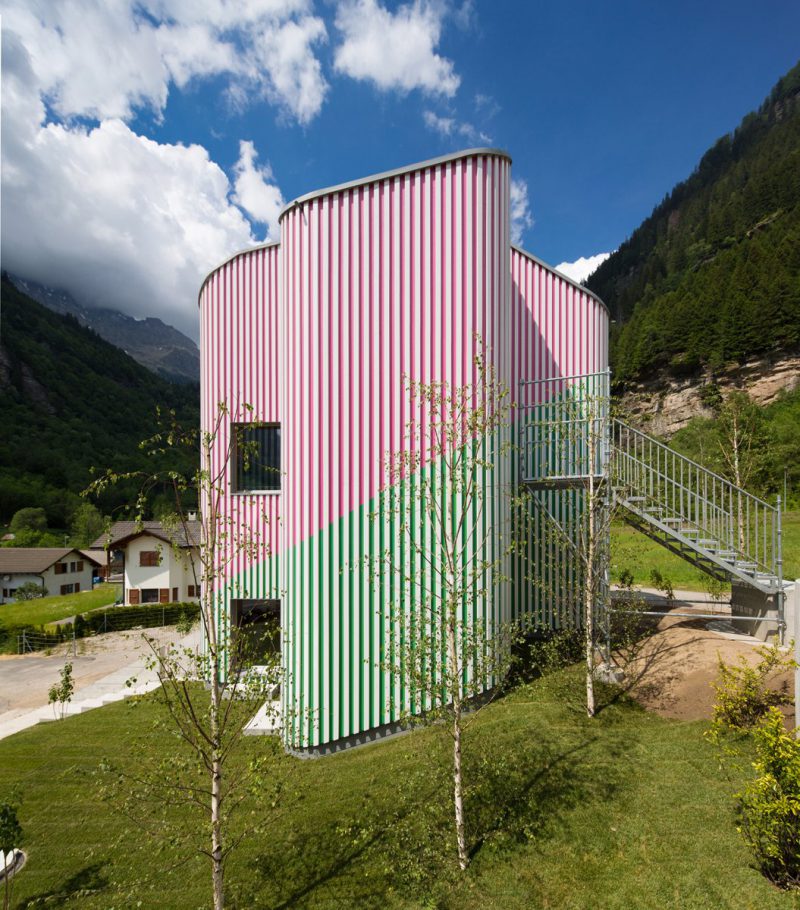 Swiss House Rossa, la vivienda escultórica de Davide Macullo