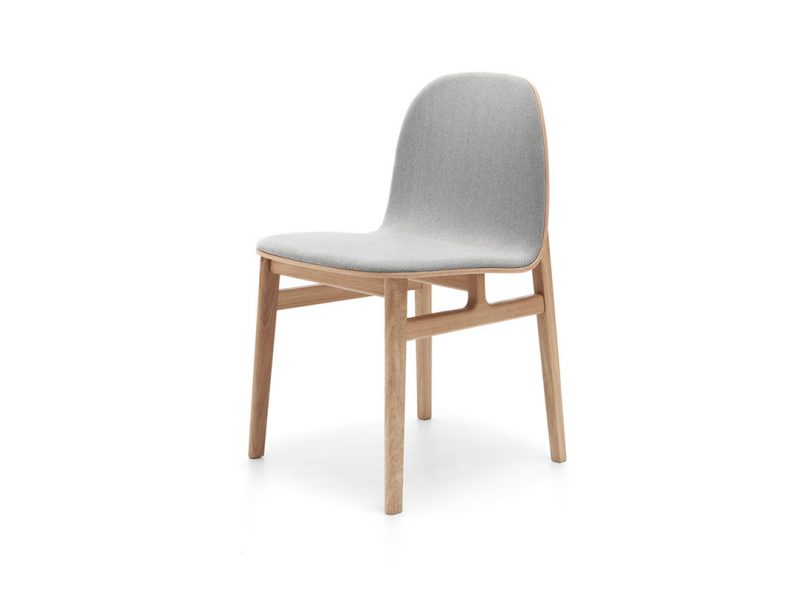 Terra, la colección de asientos de Isaac Piñeiro para Omelette. La sobriedad del buen diseño