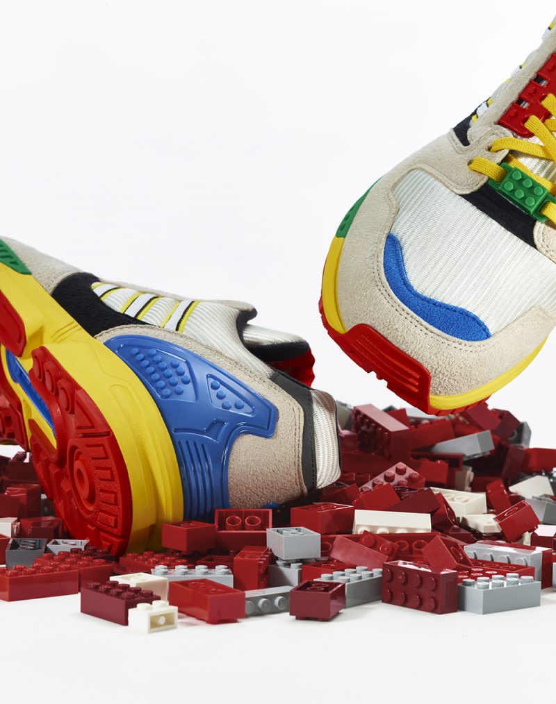 Lego y Adidas se unen para dar vida a una pieza de colección
