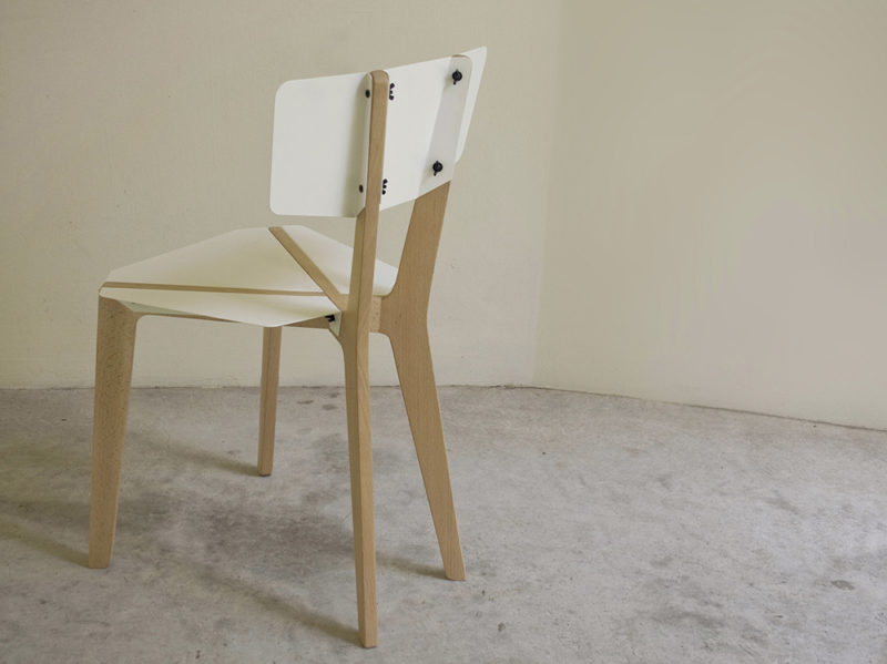 Naked, la silla desnuda de Outofstock