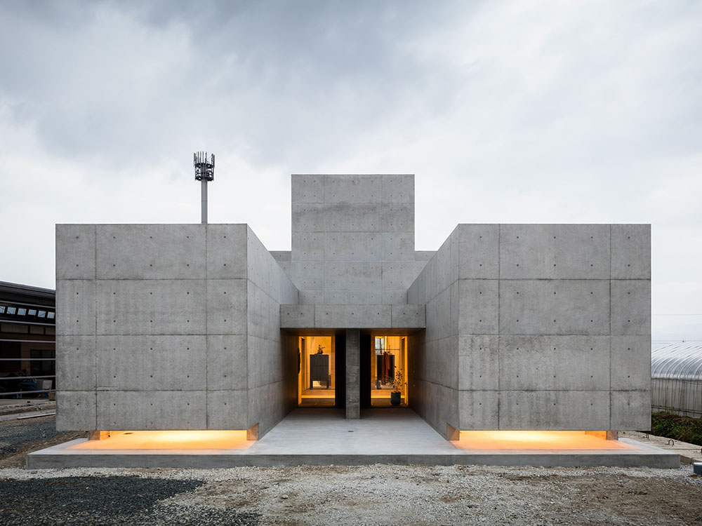 Tranquil House, la tranquilidad de cemento y hormigón de Kouichi Kimura