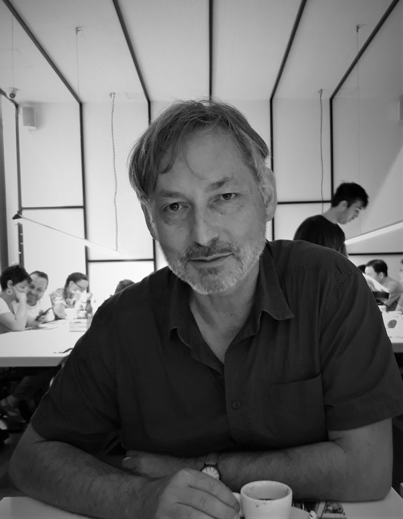 Diseño y Franquismo, una paradoja cultural. Entrevista a Isabel Campi y Oriol Pibernat