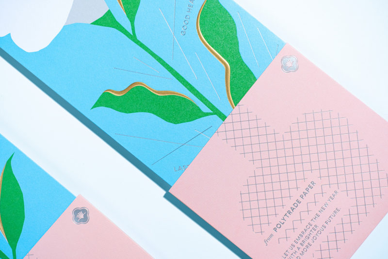 Joy of Floral, la papelera floral de WMW. Ilustración y packaging desde Honk Kong Un muestrario de papeles distinto WMW, el estudio dirigido por el diseñador gráfico Chhavi Cheng, es el responsable de un elegante protector gráfico en el que