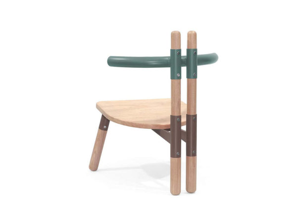 Gusset, el mobiliario de Paulo Kobylka inspirado en estructuras temporales de obra © Ana Kobylka