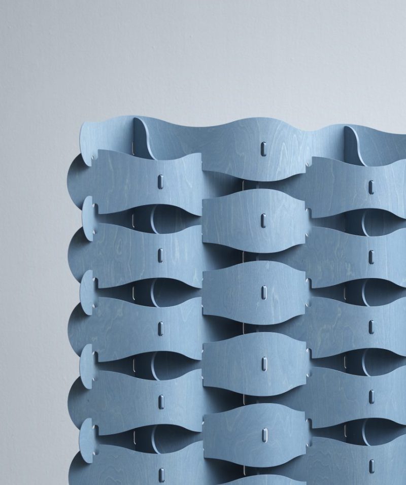 Textile Veneer, el separador de ambientes "tejido" de Else-Rikke Bruun. © Anders Sune Berg